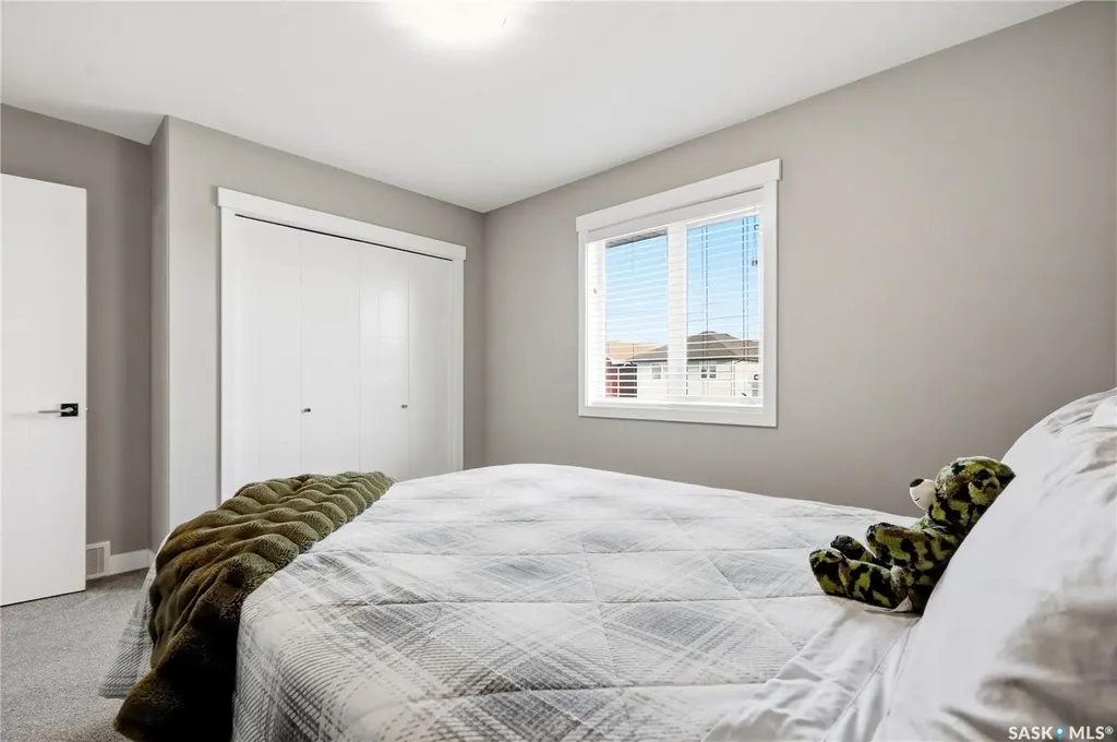 323 Cowan Crescent Martensville SK S0K 2T1