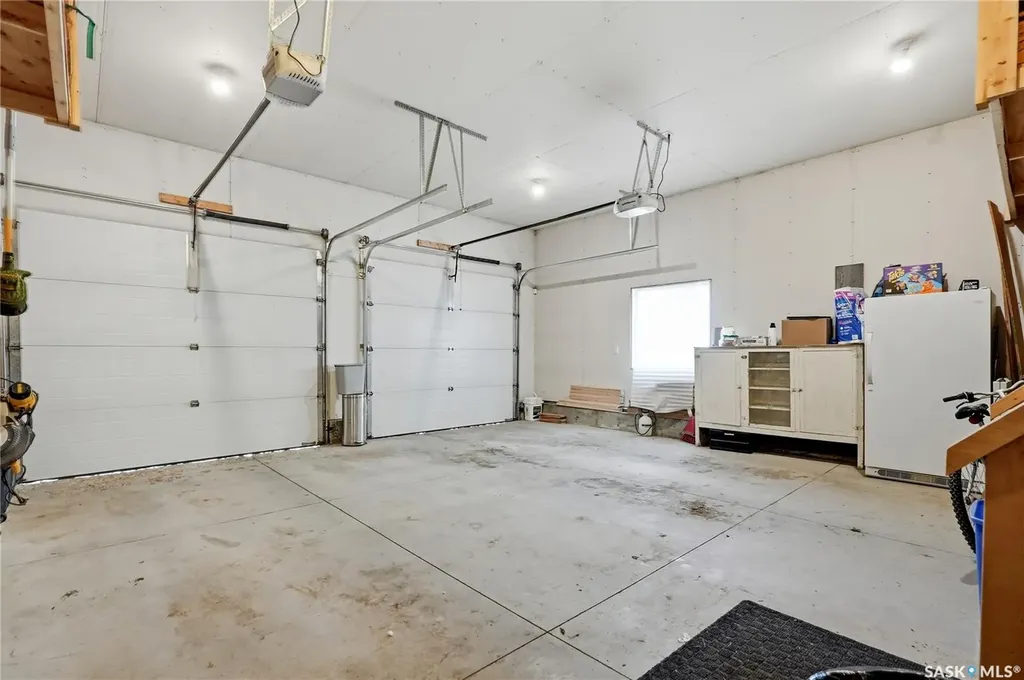 323 Cowan Crescent Martensville SK S0K 2T1