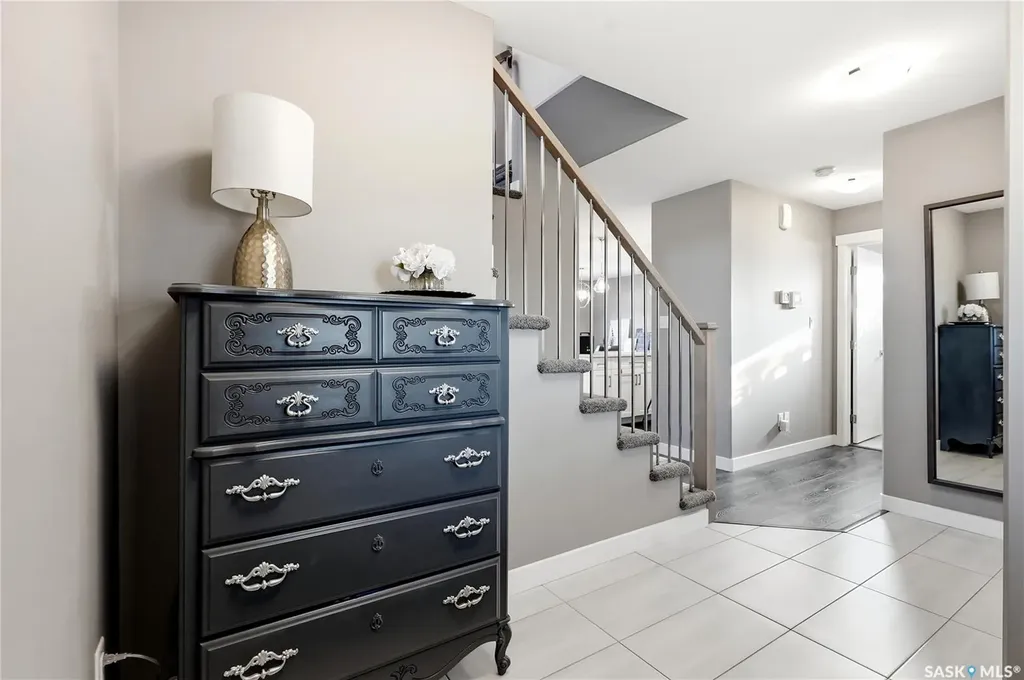 323 Cowan Crescent Martensville SK S0K 2T1