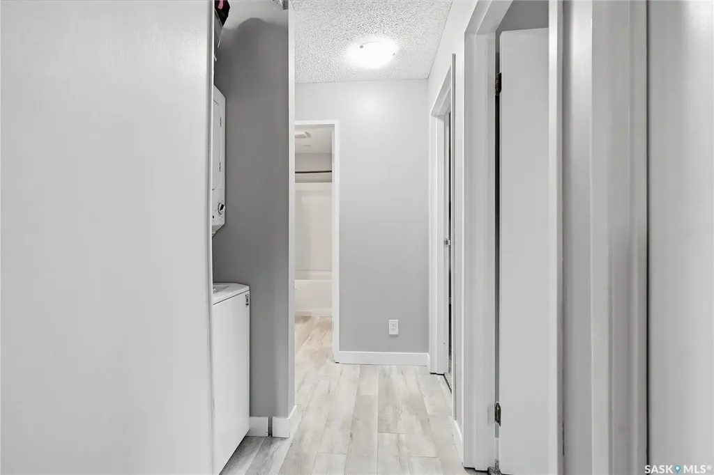 833 Wollaston Crescent Saskatoon SK S7J 4G1