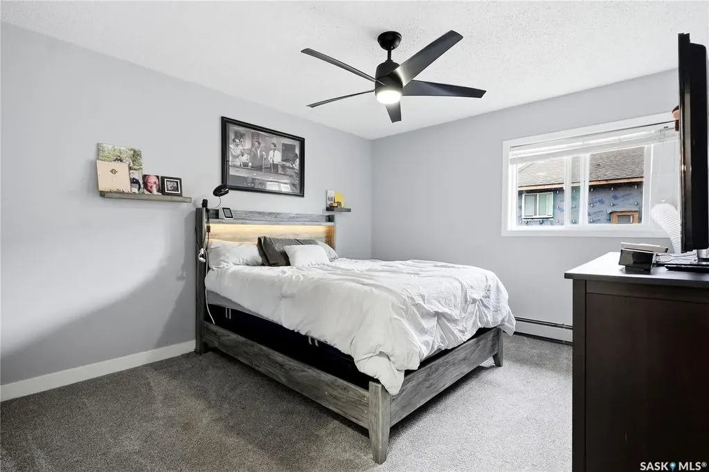 833 Wollaston Crescent Saskatoon SK S7J 4G1