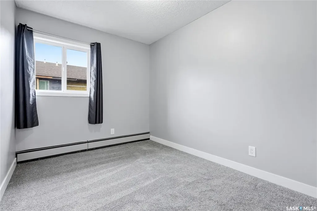 833 Wollaston Crescent Saskatoon SK S7J 4G1
