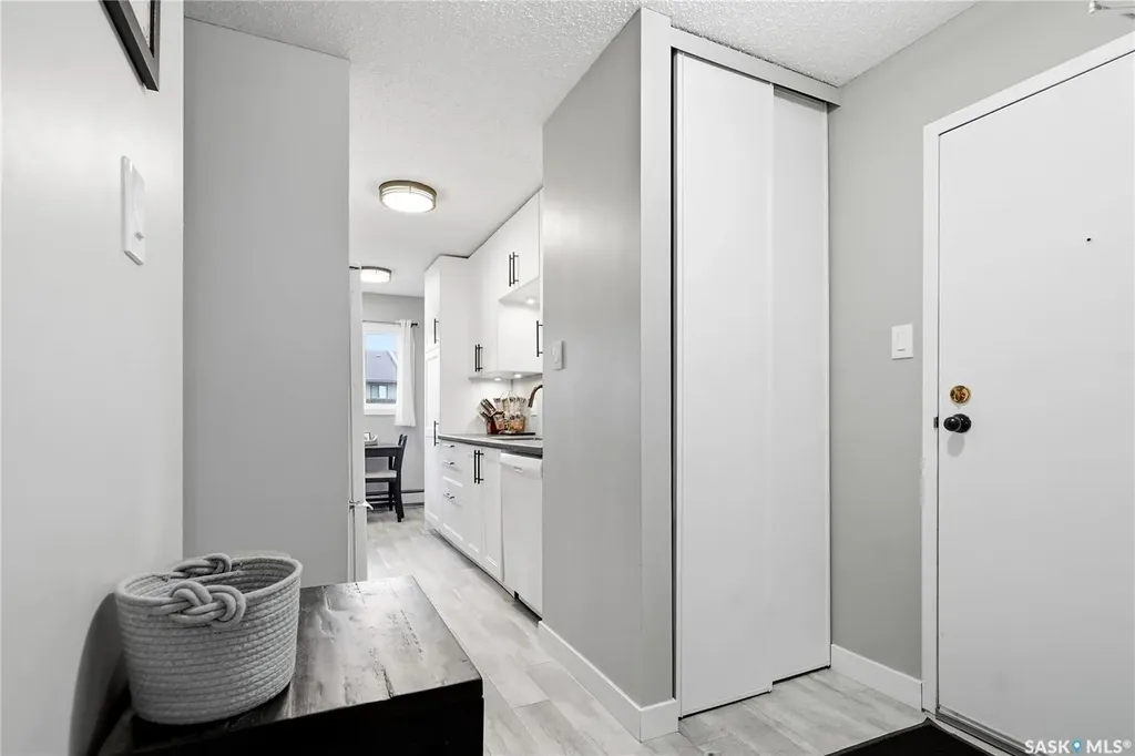 833 Wollaston Crescent Saskatoon SK S7J 4G1