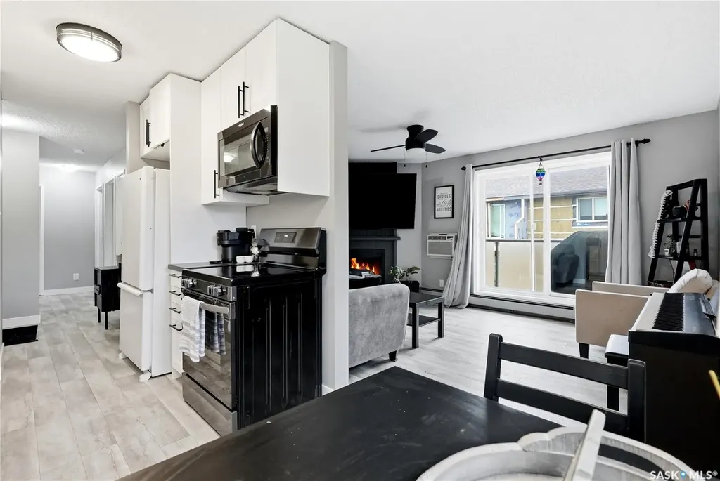 833 Wollaston Crescent Saskatoon SK S7J 4G1