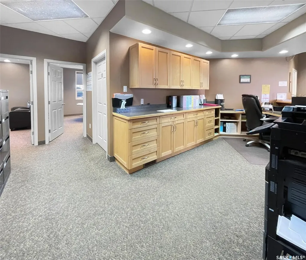37 5th Avenue NW Swift Current SK S9H 4T4