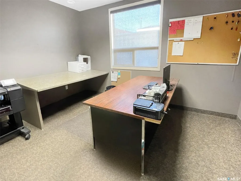 37 5th Avenue NW Swift Current SK S9H 4T4