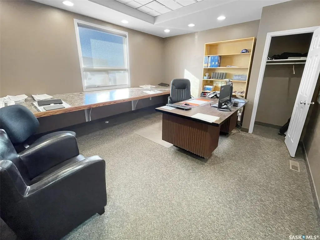 37 5th Avenue NW Swift Current SK S9H 4T4