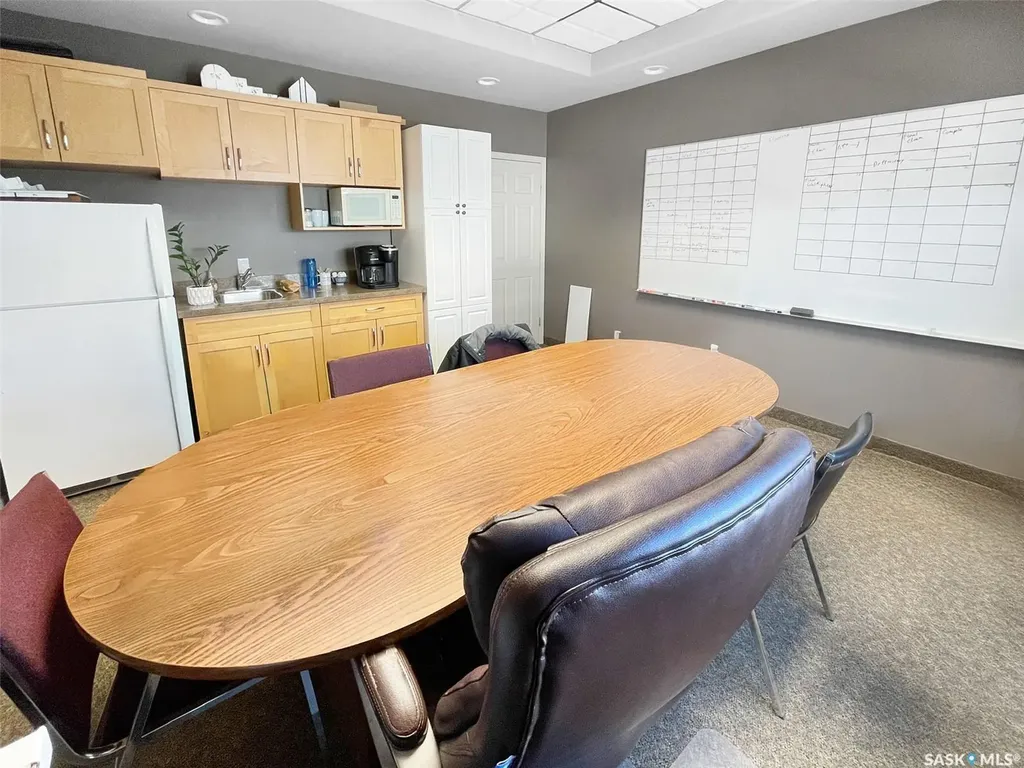 37 5th Avenue NW Swift Current SK S9H 4T4