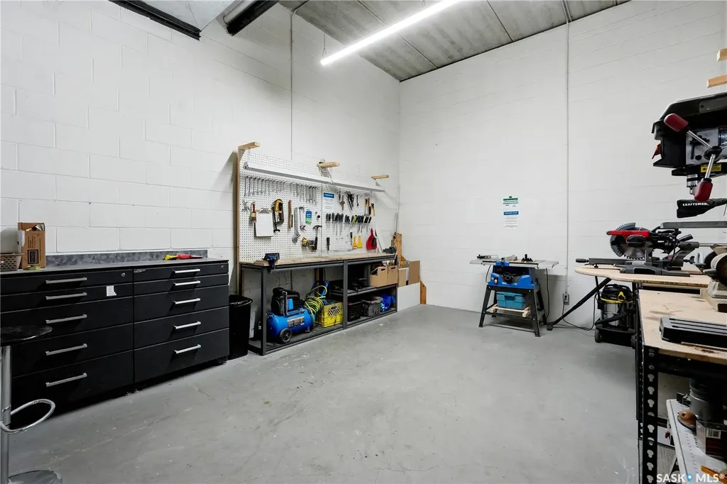 423 Nelson Road Saskatoon SK S7S 1P2