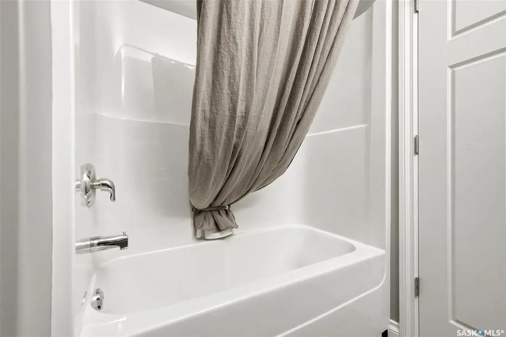3501 Evans Court Regina SK S4S 0A9
