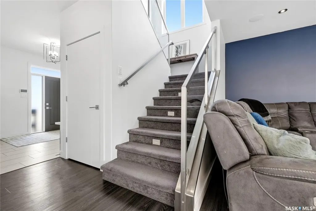 6710 Maple Vista Drive Regina SK S4X 0H9