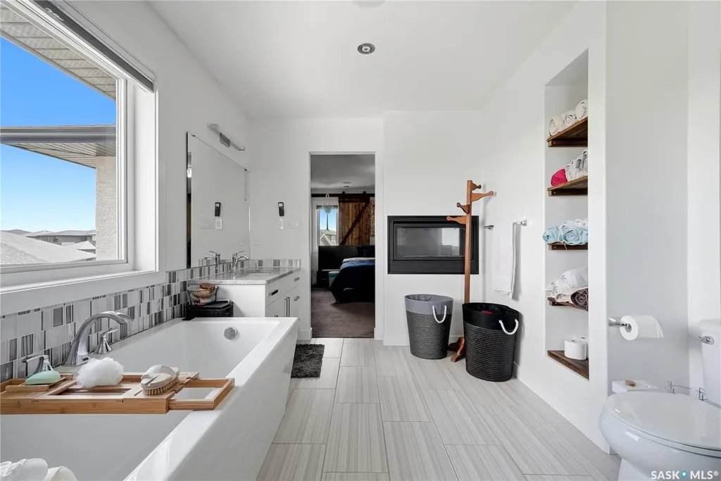 6710 Maple Vista Drive Regina SK S4X 0H9