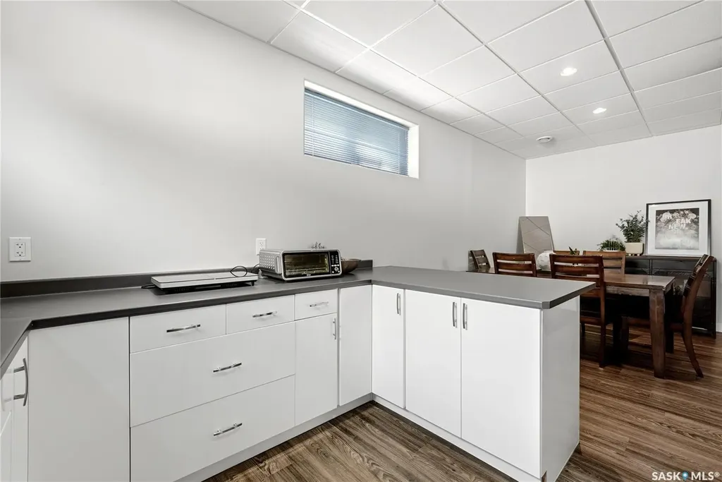 6710 Maple Vista Drive Regina SK S4X 0H9
