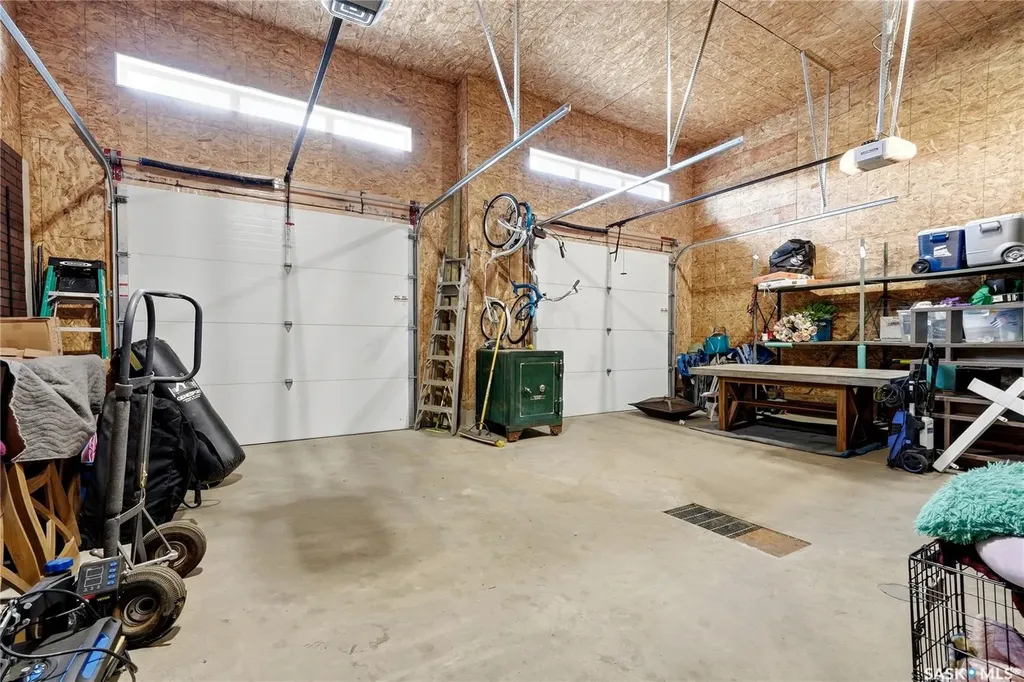 6710 Maple Vista Drive Regina SK S4X 0H9