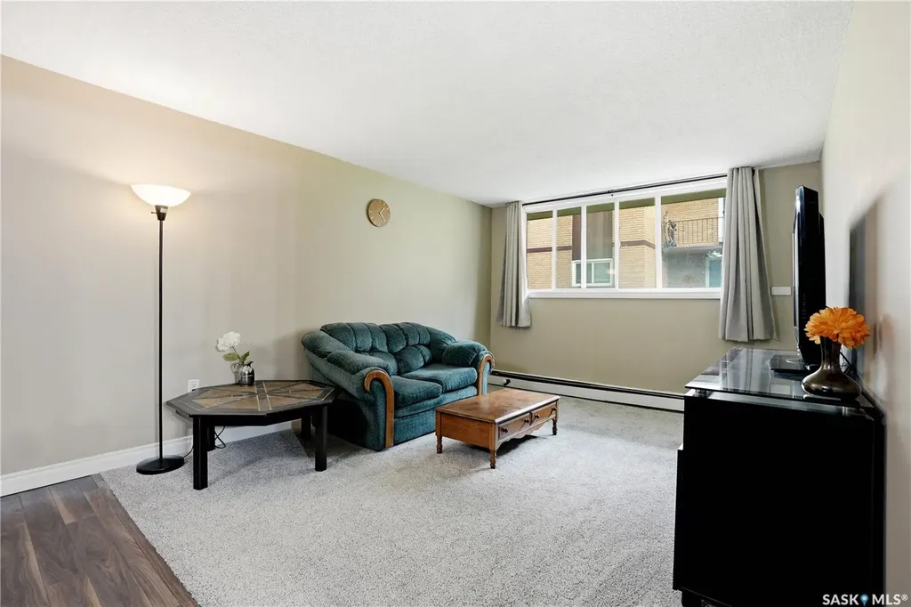 104 104th Street W Saskatoon SK S7N 1M8