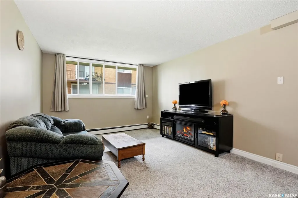 104 104th Street W Saskatoon SK S7N 1M8