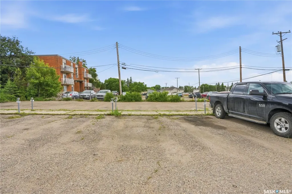 104 104th Street W Saskatoon SK S7N 1M8