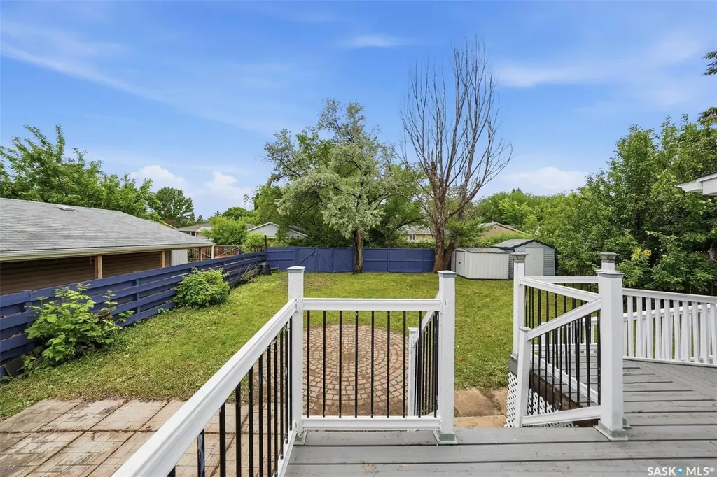 526 Mckercher Drive Saskatoon SK S7H 3W6