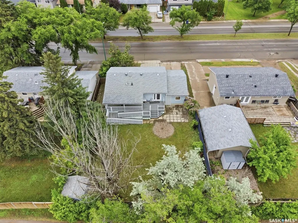 526 Mckercher Drive Saskatoon SK S7H 3W6