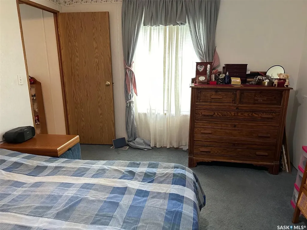 230 Main Street Bienfait SK S0C 0M0