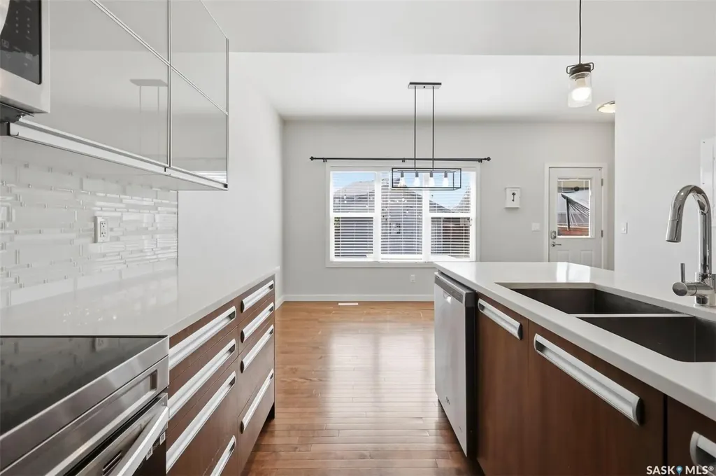 115 Tweed Lane Saskatoon SK S7V 0K1