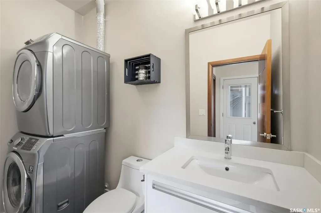 115 Tweed Lane Saskatoon SK S7V 0K1