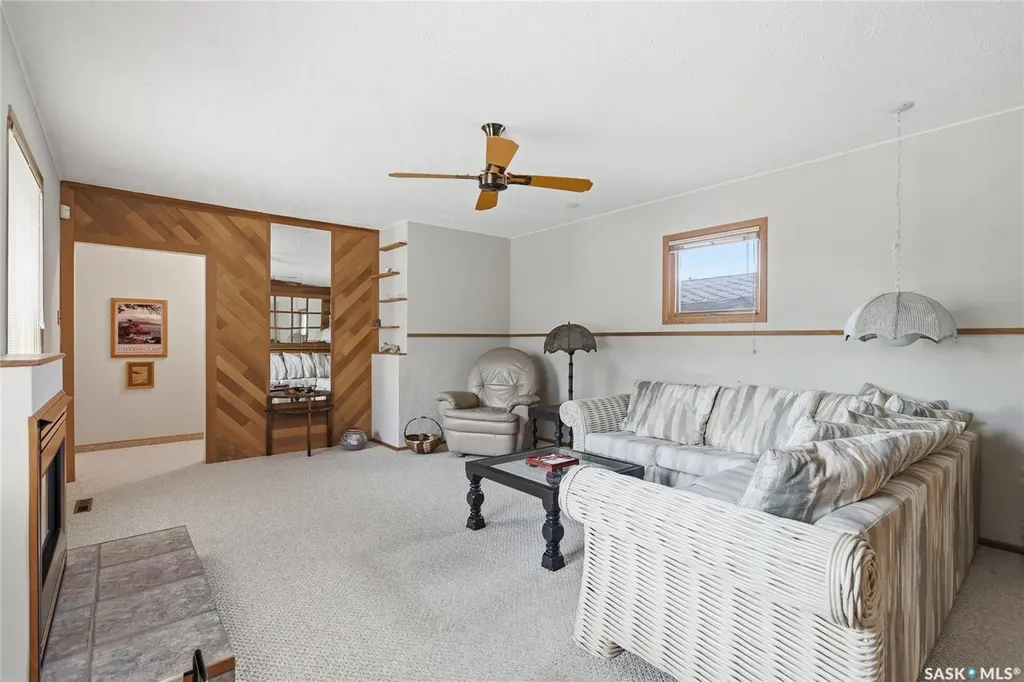 133 Ellison Crescent Regina SK S4R 4V6