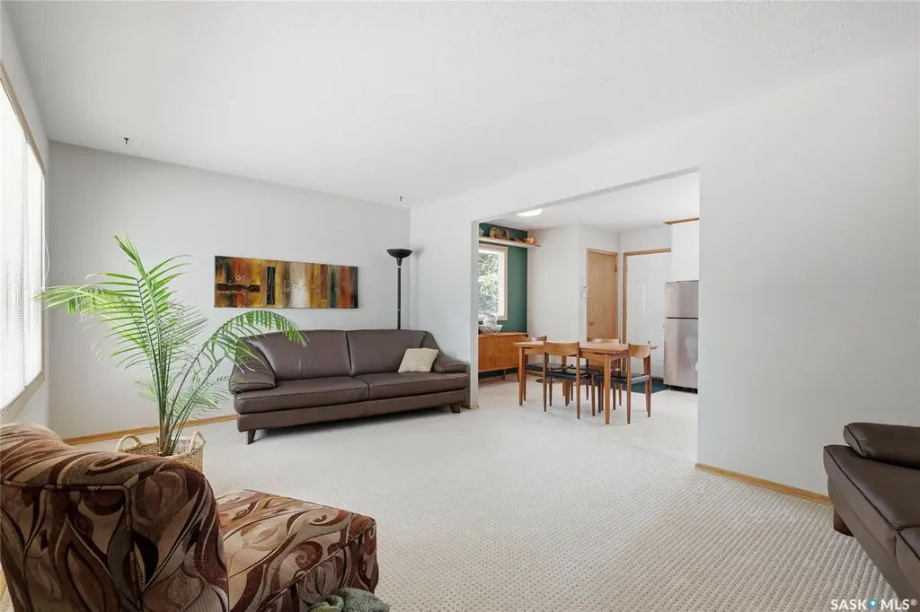 133 Ellison Crescent Regina SK S4R 4V6
