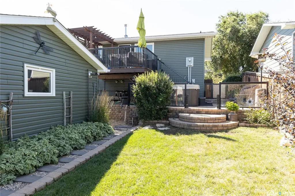 600 5th Avenue W Assiniboia SK S0H 0B0