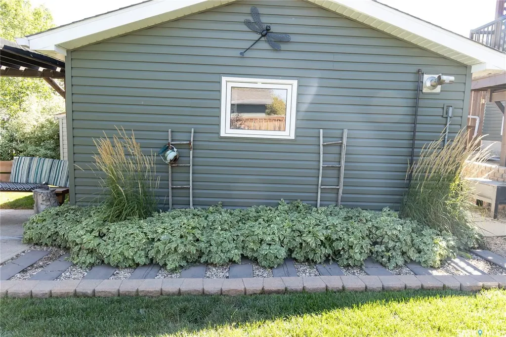 600 5th Avenue W Assiniboia SK S0H 0B0
