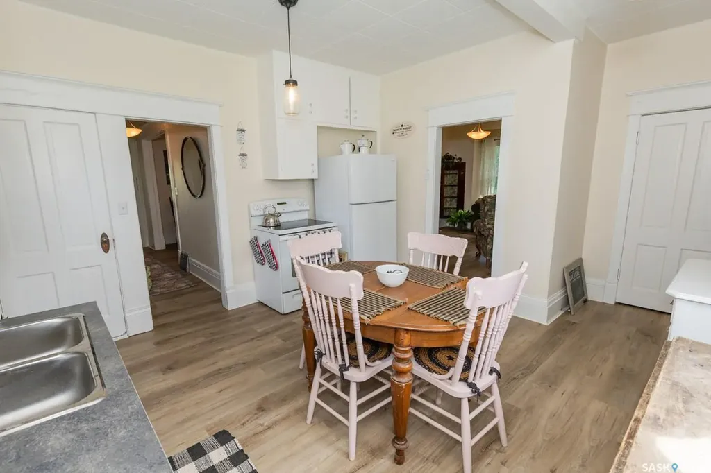 307 Lonsdale Street Luseland SK S0L 2A0