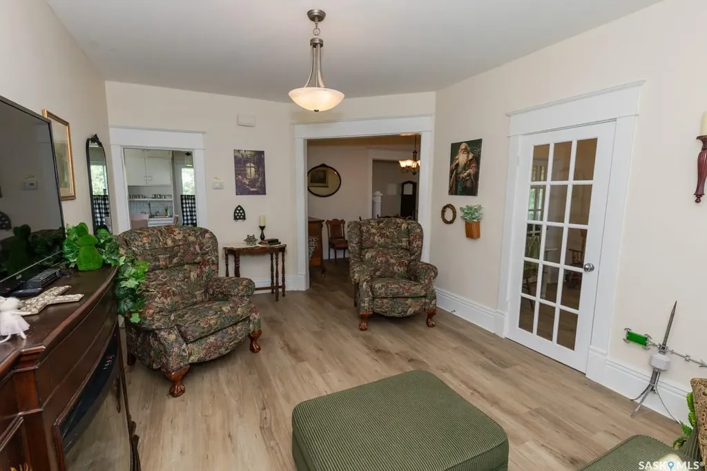 307 Lonsdale Street Luseland SK S0L 2A0
