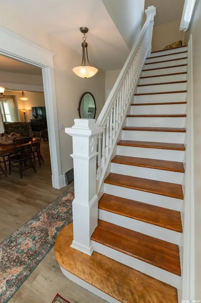 307 Lonsdale Street Luseland SK S0L 2A0