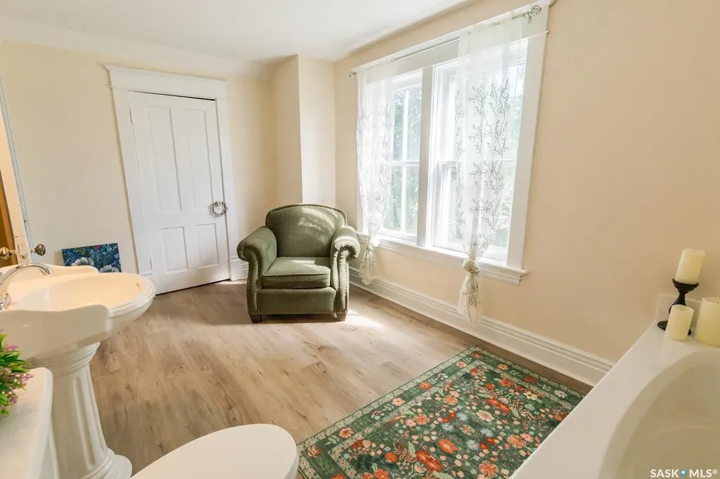 307 Lonsdale Street Luseland SK S0L 2A0