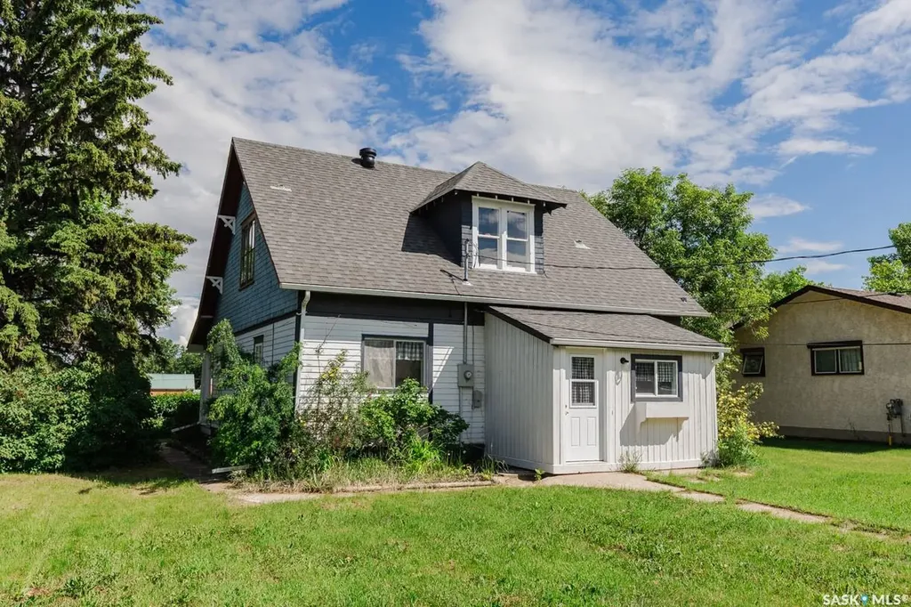 307 Lonsdale Street Luseland SK S0L 2A0