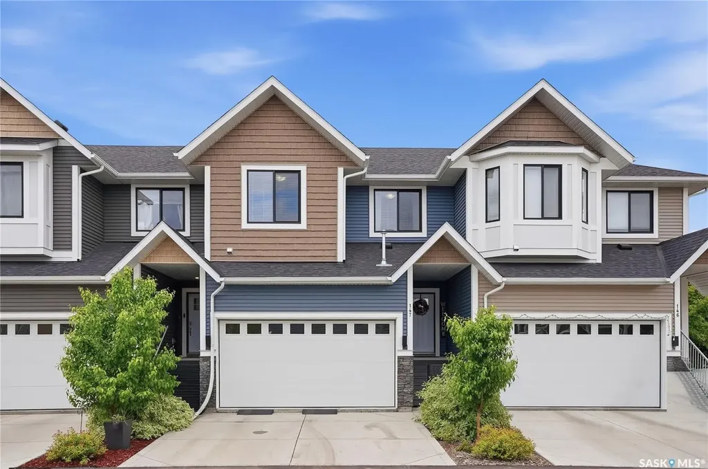 3220 11th Street Saskatoon SK S7M 5M4