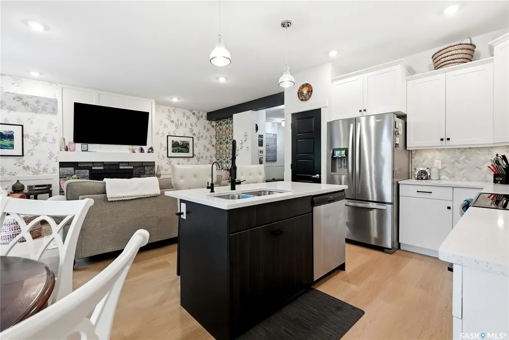 3220 11th Street Saskatoon SK S7M 5M4