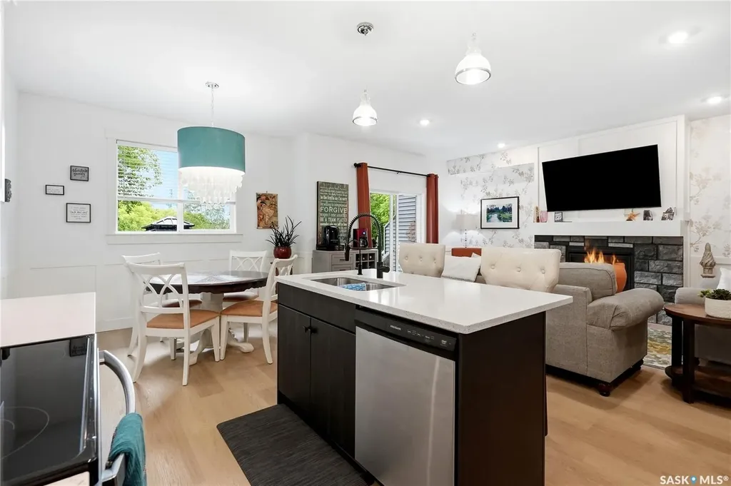 3220 11th Street Saskatoon SK S7M 5M4