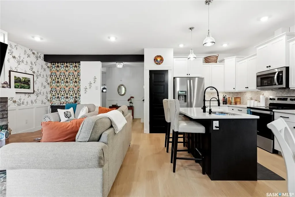 3220 11th Street Saskatoon SK S7M 5M4