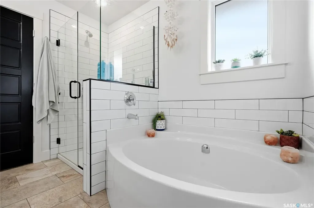 3220 11th Street Saskatoon SK S7M 5M4