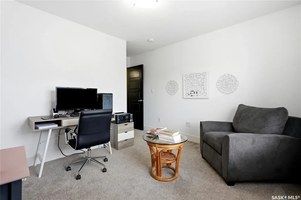 3220 11th Street Saskatoon SK S7M 5M4
