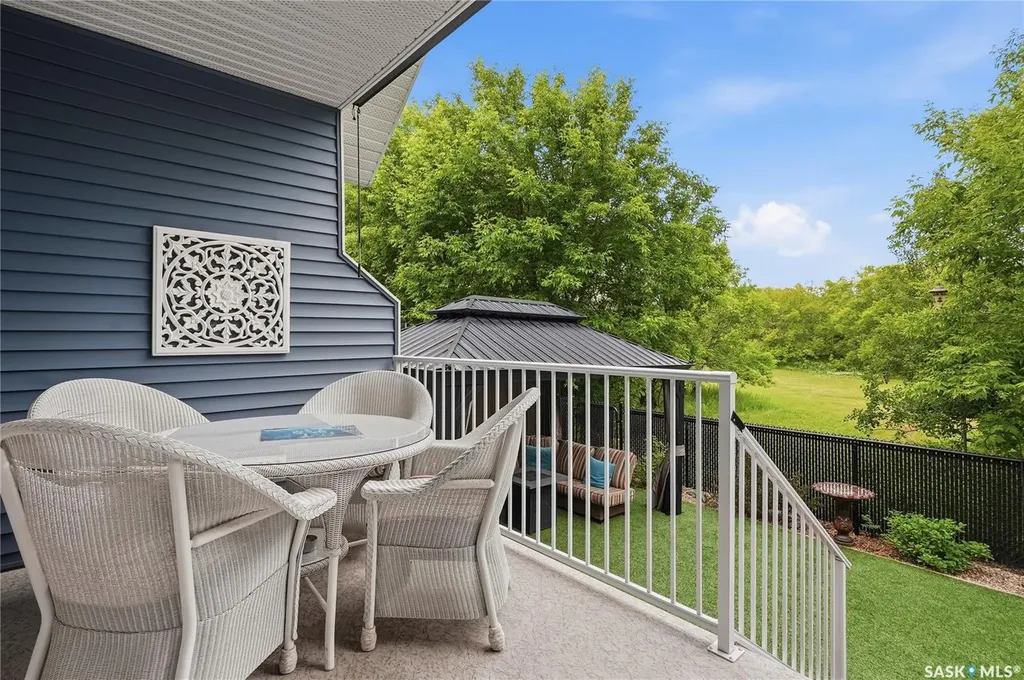 3220 11th Street Saskatoon SK S7M 5M4