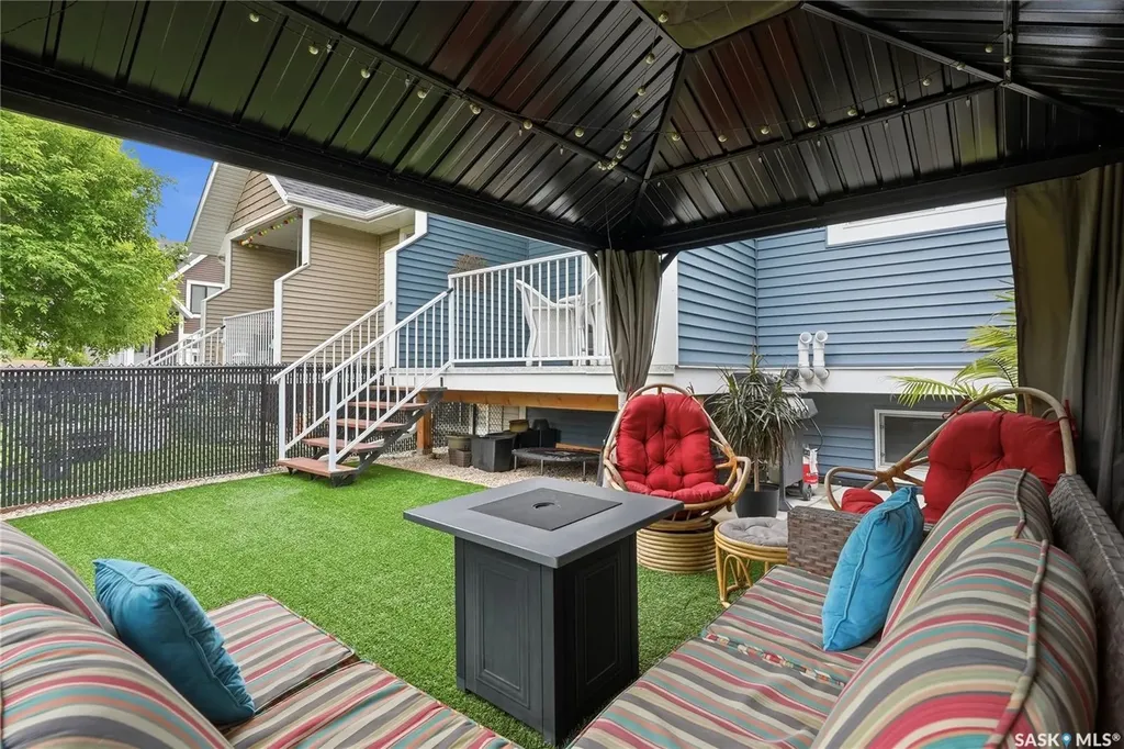 3220 11th Street Saskatoon SK S7M 5M4