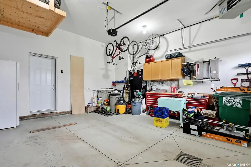 3220 11th Street Saskatoon SK S7M 5M4
