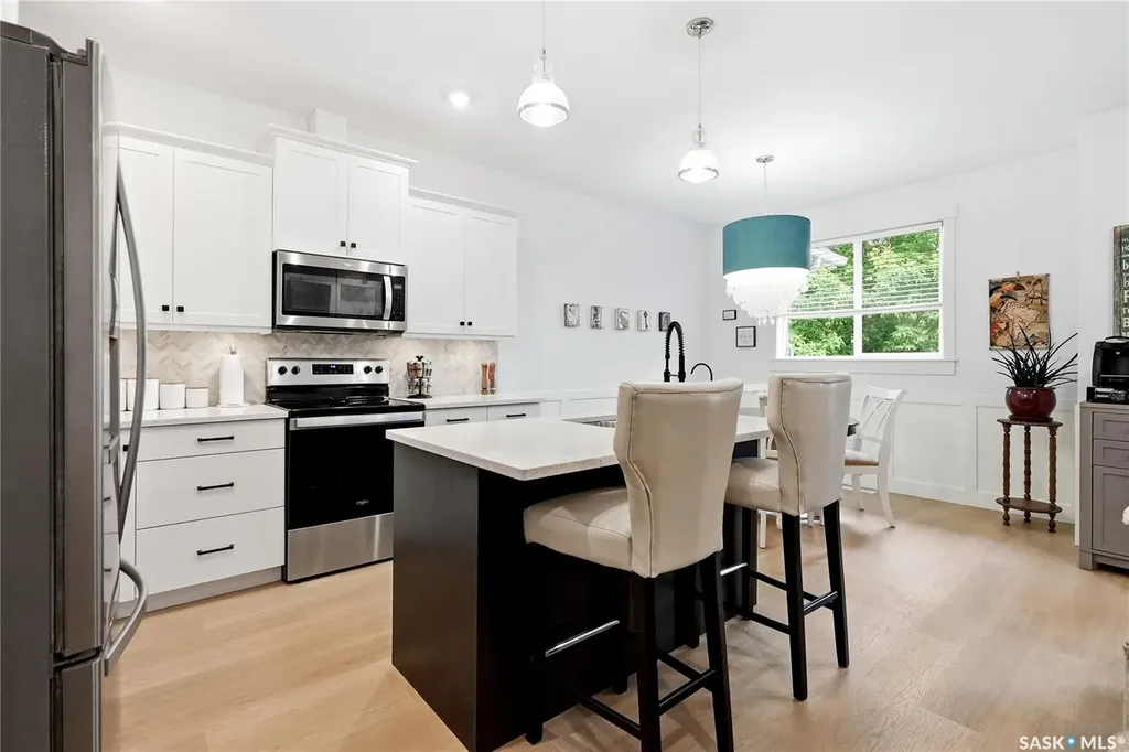 3220 11th Street Saskatoon SK S7M 5M4