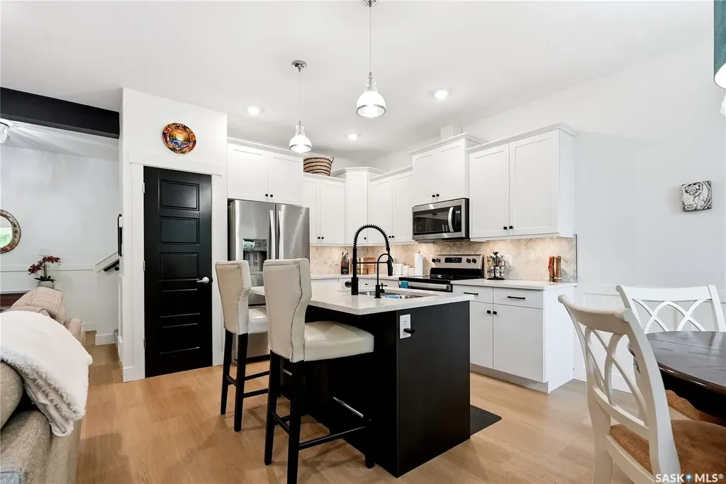 3220 11th Street Saskatoon SK S7M 5M4