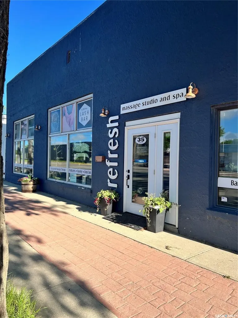 35 Smith Street W Yorkton SK S3N 0H9
