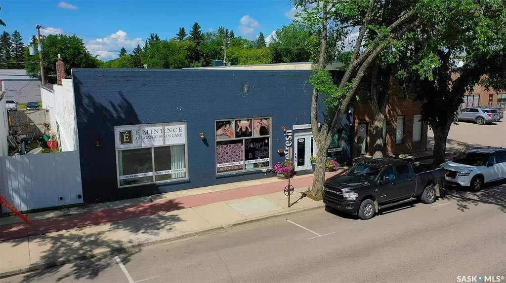 35 Smith Street W Yorkton SK S3N 0H9