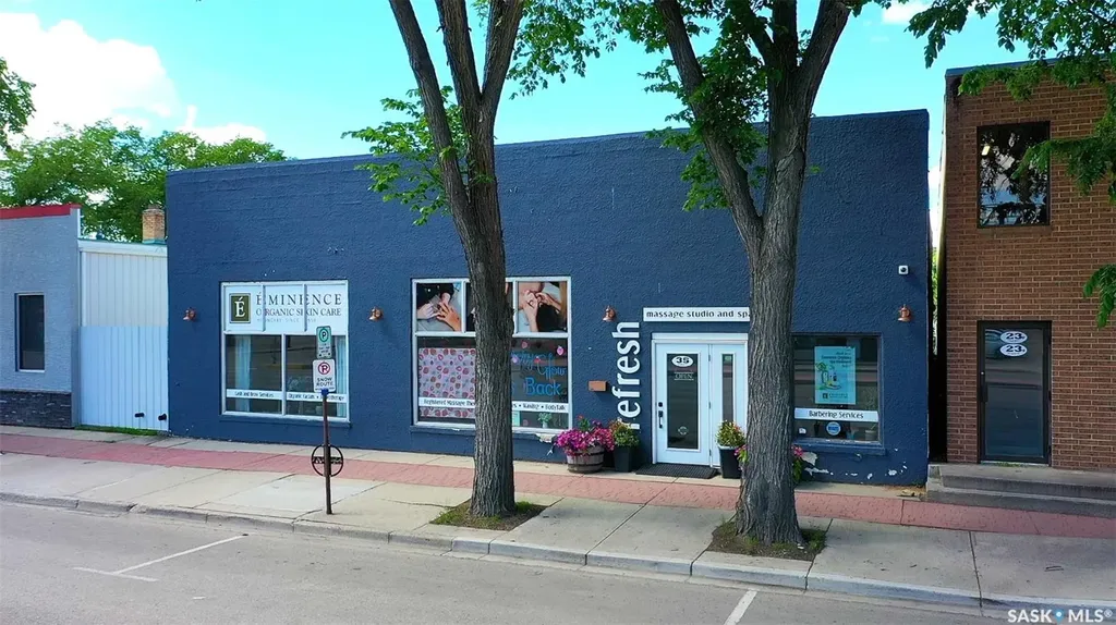35 Smith Street W Yorkton SK S3N 0H9