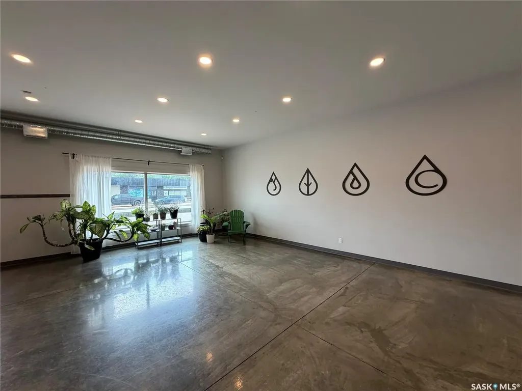 35 Smith Street W Yorkton SK S3N 0H9